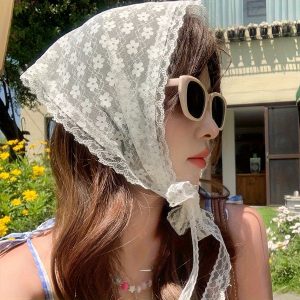 Vintage French-Style Lace Headscarf, Floral Triangle Hair Accessory, Soft Polyester Fiber, Suitable for Outdoor Decor, Holiday and Garden Parties, Courtyard Party Accessories, Women's Headscarf